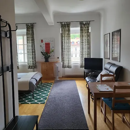 Ian 1 * Любляна