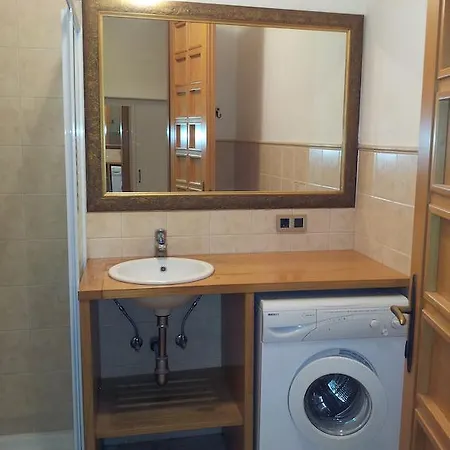 Апартаменты Ian 1 *