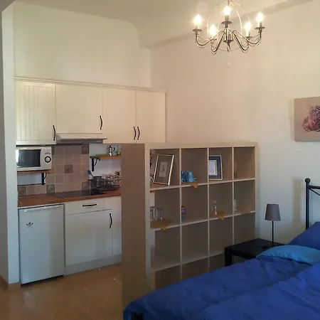 Ian 1 Apartman *